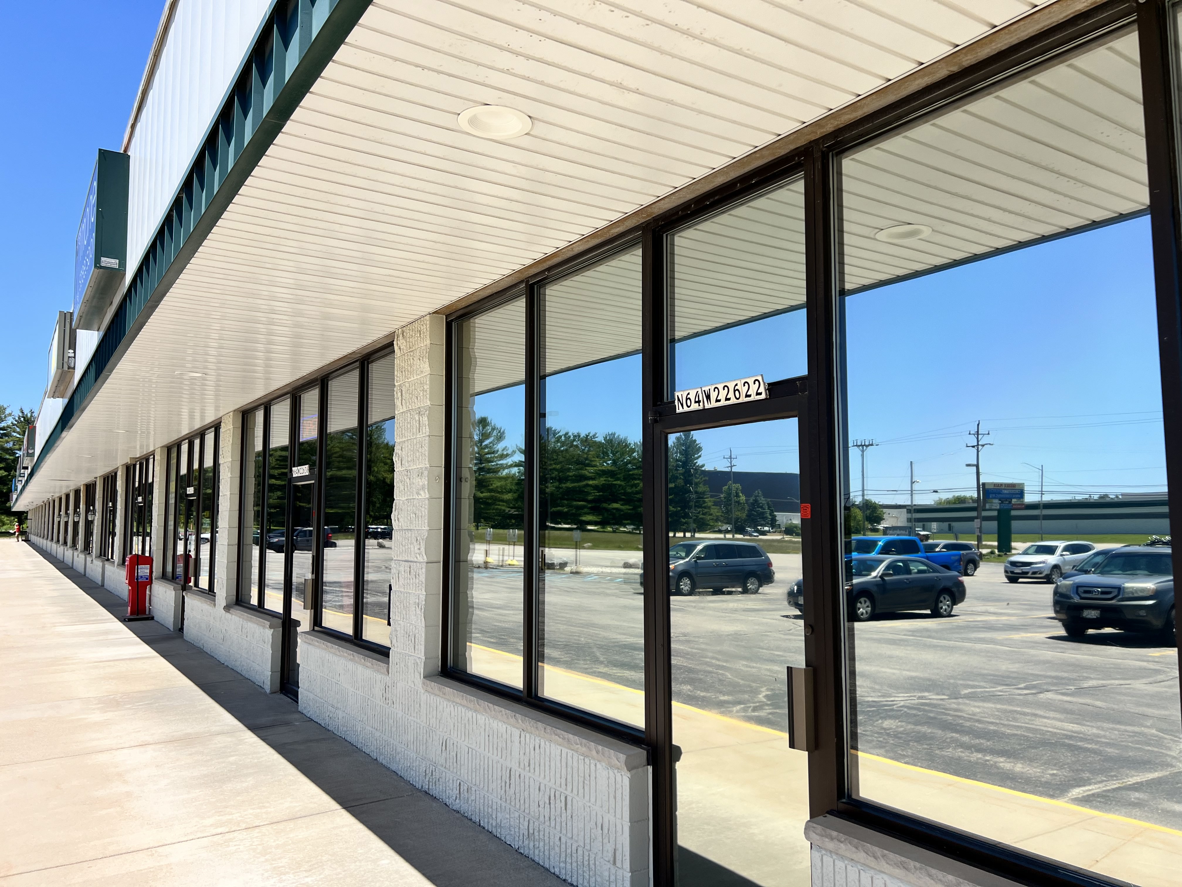 Strip Mall Window Cleaning